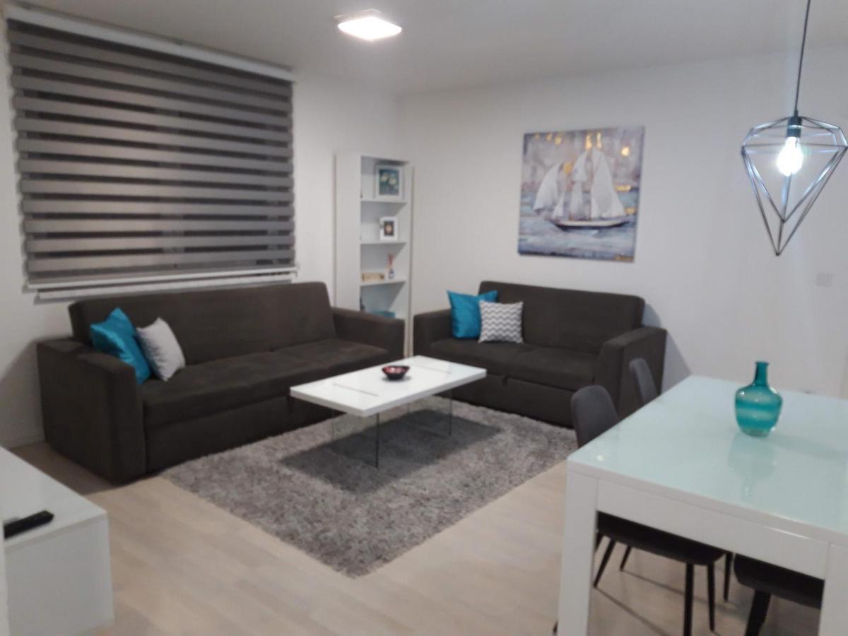 Elena Apartmani Tuzla Bagian luar foto